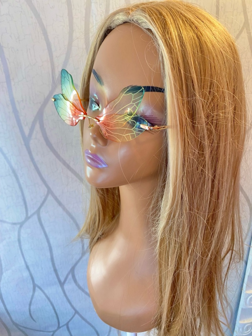 🌷 Whimsical Fairy Butterfly Wing Gradient Sunglasses - Green to Orange 🌷
